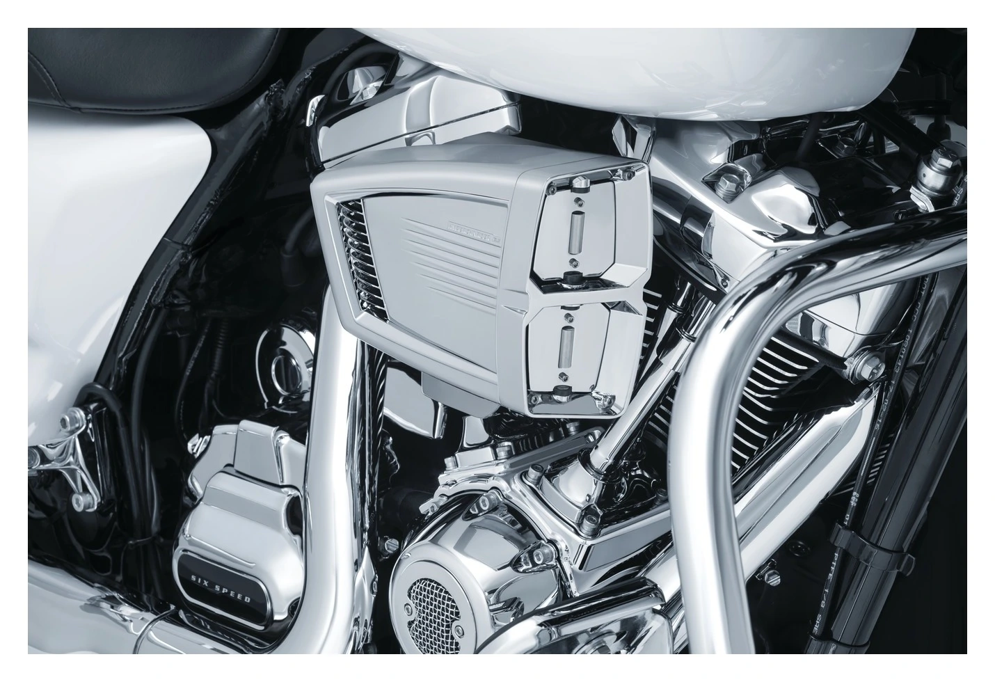 Kuryakyn Precision Tappet Block Accent For Harley Touring 2017-2023 5 Kuryakyn Precision Tappet Block Accent For Harley Touring 2017-2023 - Image 5